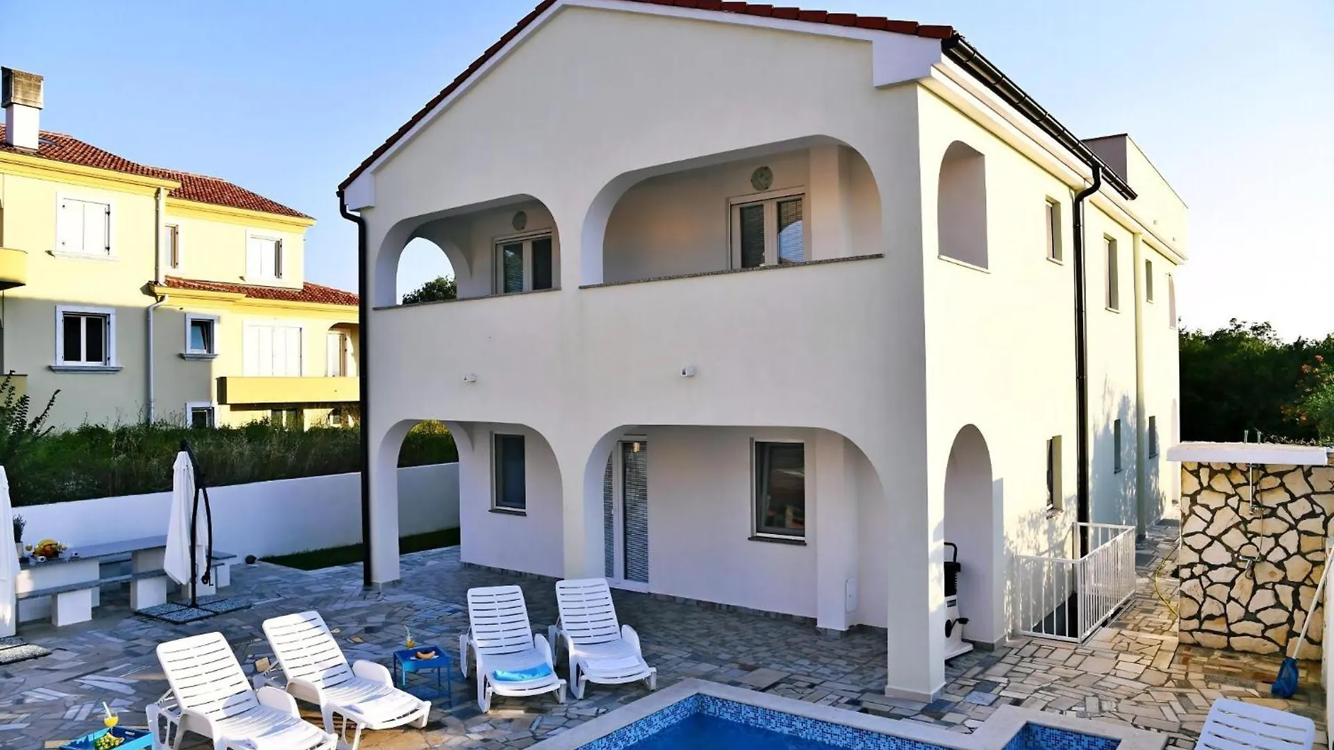 Villa Mata In Bogovici Mit Pool Und Meerblick contacts